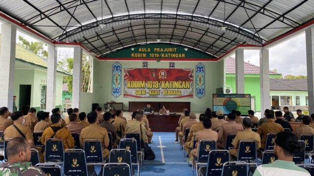 Kepala Desa se-Katingan Ikuti Sosialisasi Koperasi Desa Merah Putih di Kodim 1019