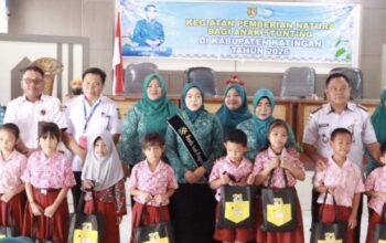 Bantuan Perlengkapan Sekolah Diharapkan Tingkatkan Motivasi Belajar Siswa SD Di Katingan