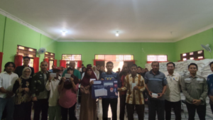 Warga Kasongan Lama Dapat Bantuan Perbaikan Rumah